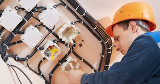 Электромонтаж под ключ от 570 руб в Ишиме - ЭлектроШм